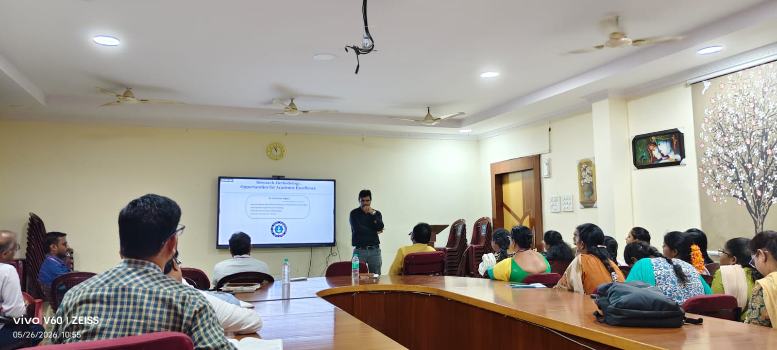 SEMINAR ON RESEARCH METHODOLOGY